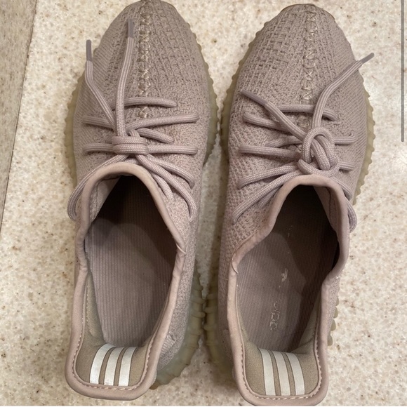 adidas Yeezy Boost 350 V2 Sesame - Picture 2 of 4